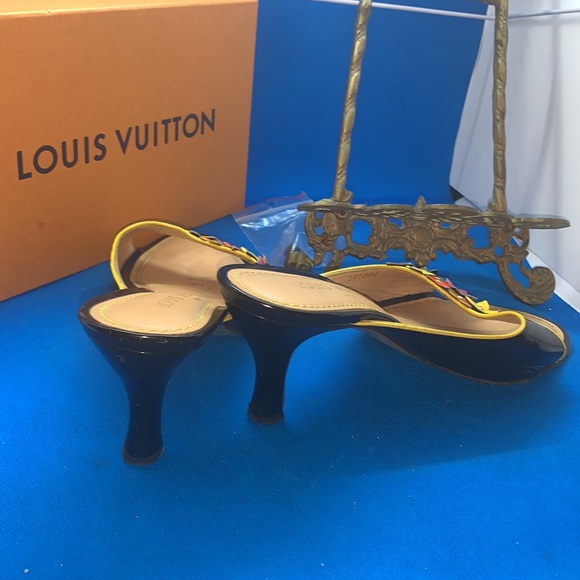 LOUIS VUITTON Leather Flower Patterm Open-Toe Mule Sandals EUR 37 1/2 - Picture 6 of 16